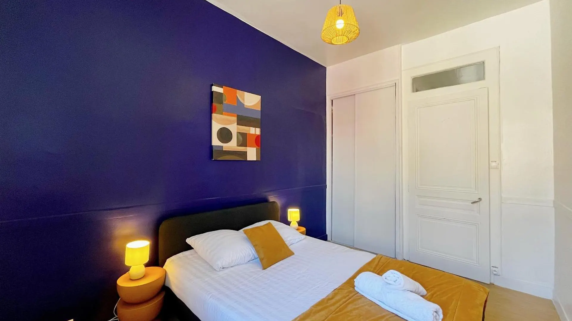 Suite Gabrielle Wifi Check In H24 Villeurbanne Apartment
