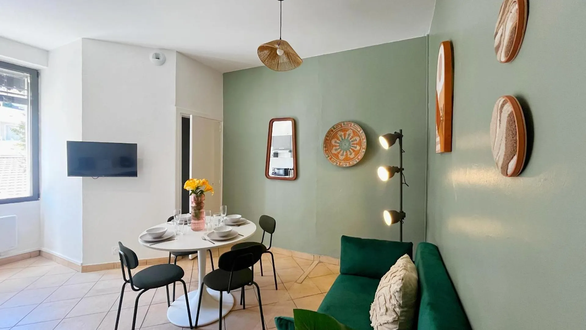 Apartment Suite Gabrielle Wifi Check In H24 Villeurbanne